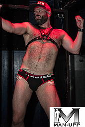 Leather%20Daddy%20-%20DSC_5100.jpg