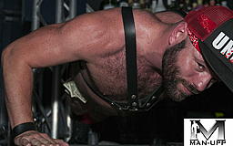 Leather%20Daddy%20-%20DSC_5127.jpg